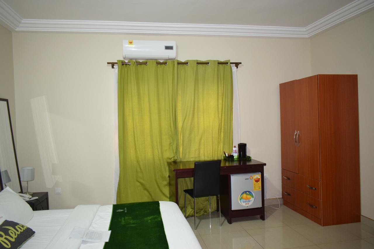 Relle Suites Hotel Ogbodjo 外观 照片